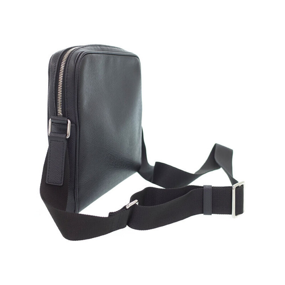 Louis Vuitton Taiga Bag Shoulder Messenger